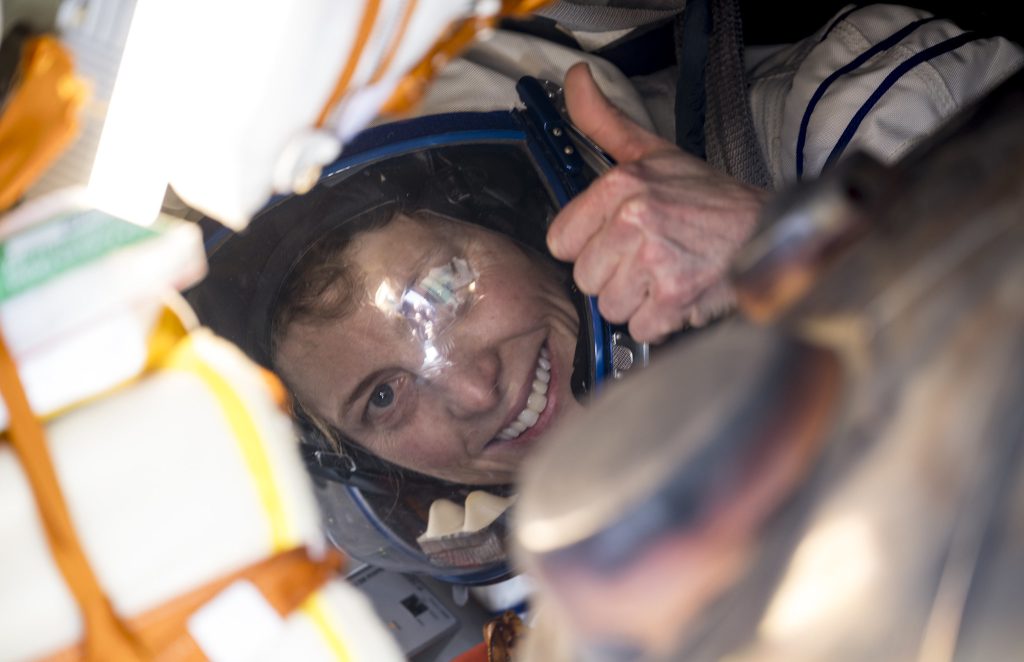 NASA Astronaut Loral O’Hara, Crewmates Return from Space